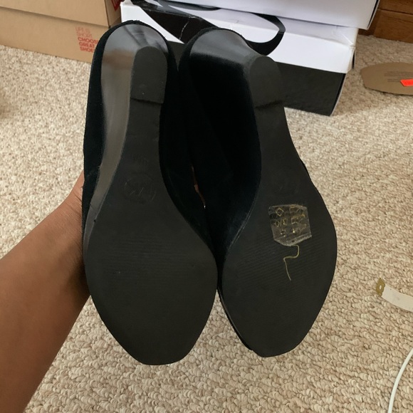 🌟HOST PICK🌟MICHAEL Michael Kors peep toe wedge black suede - Picture 4 of 4